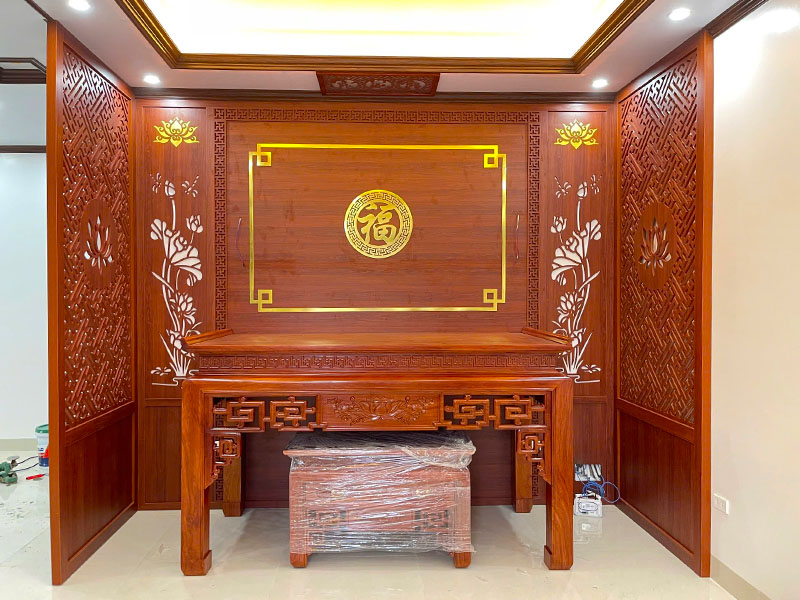Giá bàn thờ gia tiên