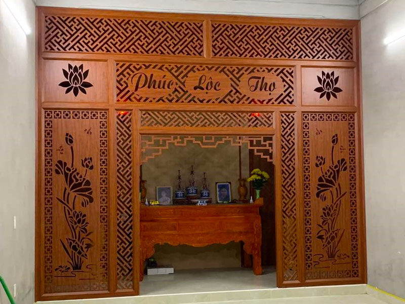 tấm vách ngăn phòng thờ
