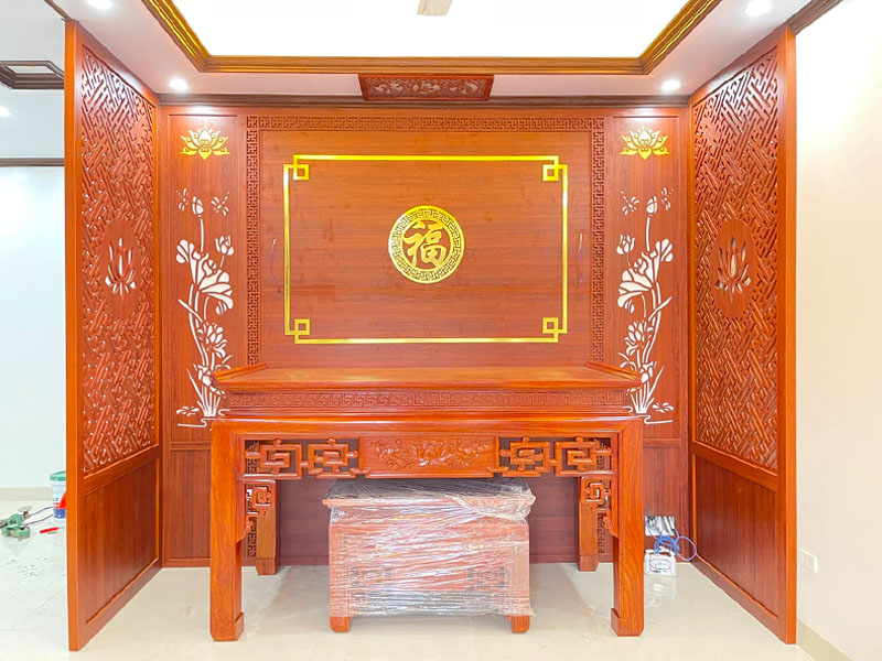 Vách ngăn bàn thờ